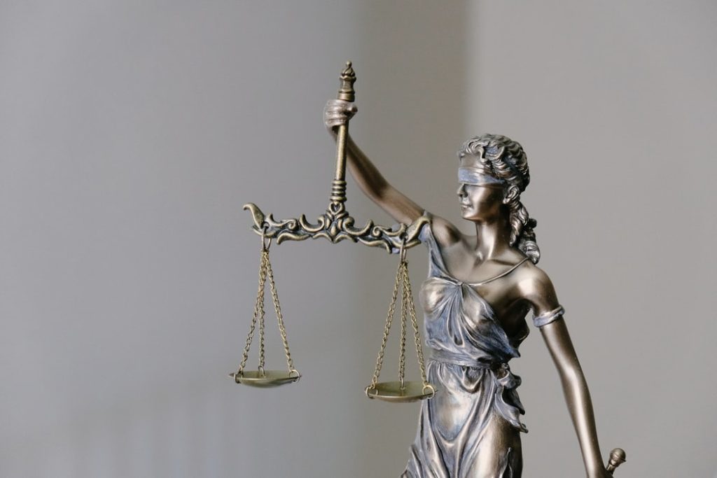 stature of Lady Justice